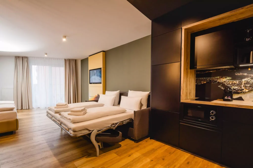 Schlafsofa in Apartment Hotel