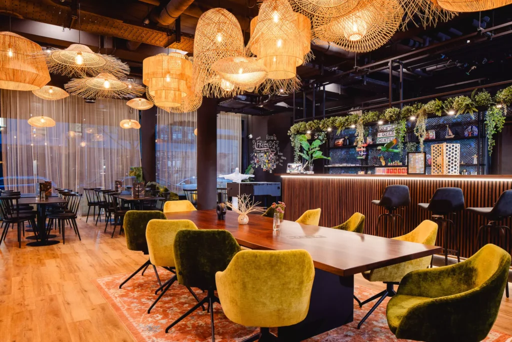 Lobby und Bar von Designhotel