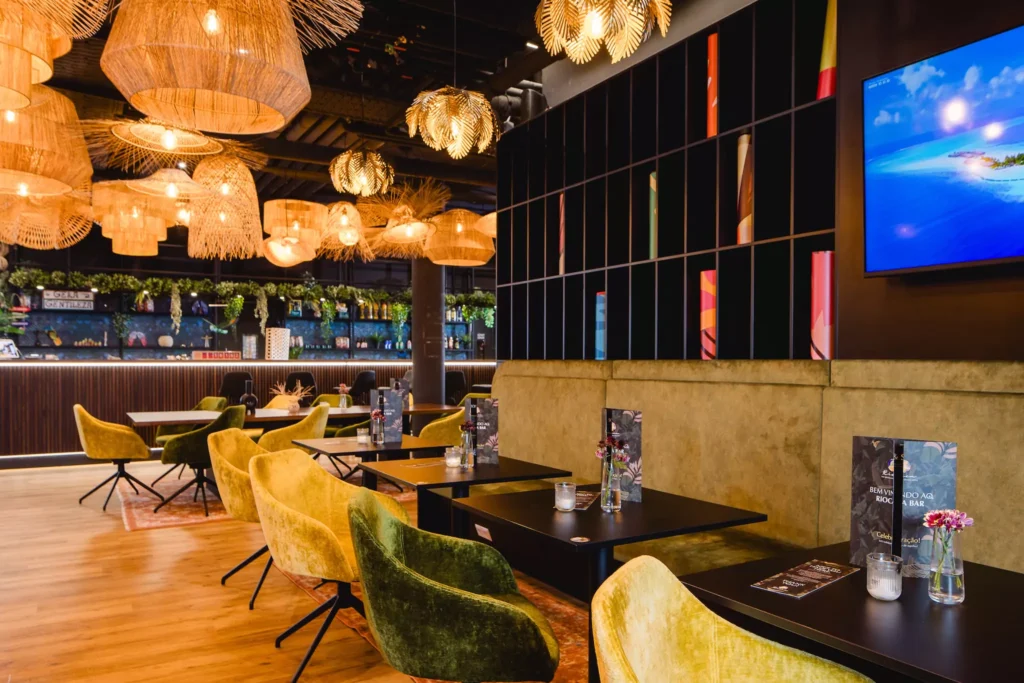 Frühstücksbereich in Modernem Designhotel