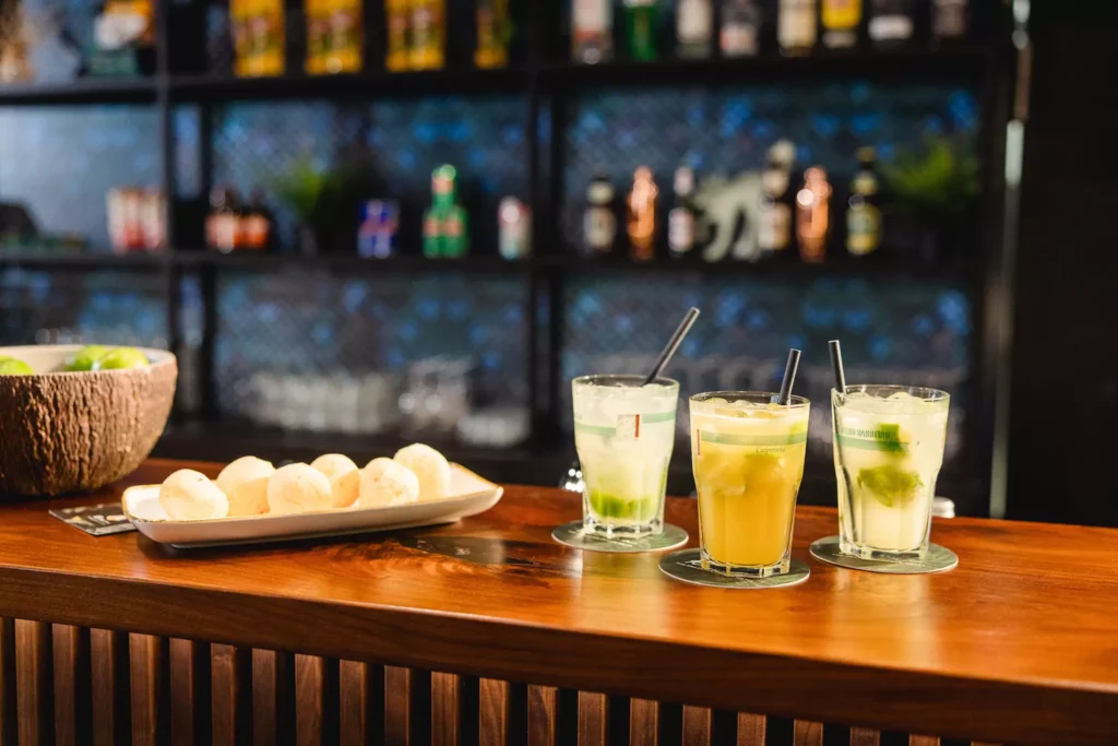 Cocktails in Hotelbar